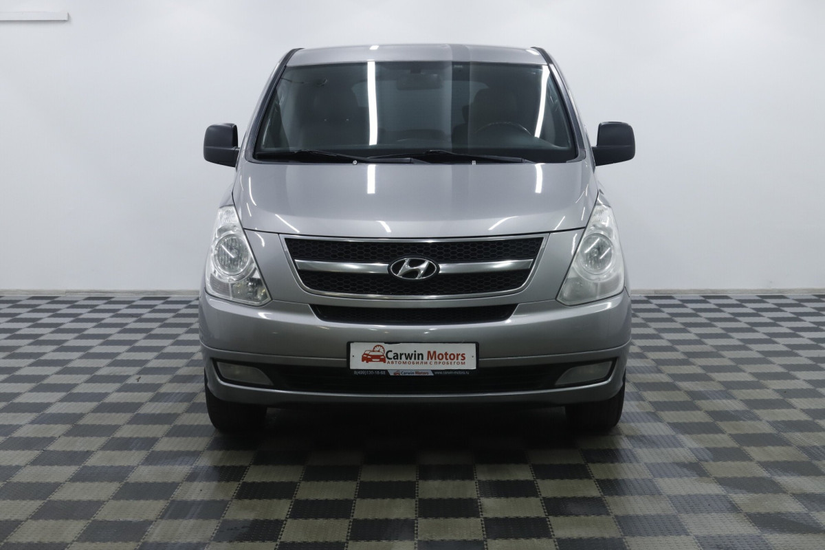 Hyundai Grand Starex