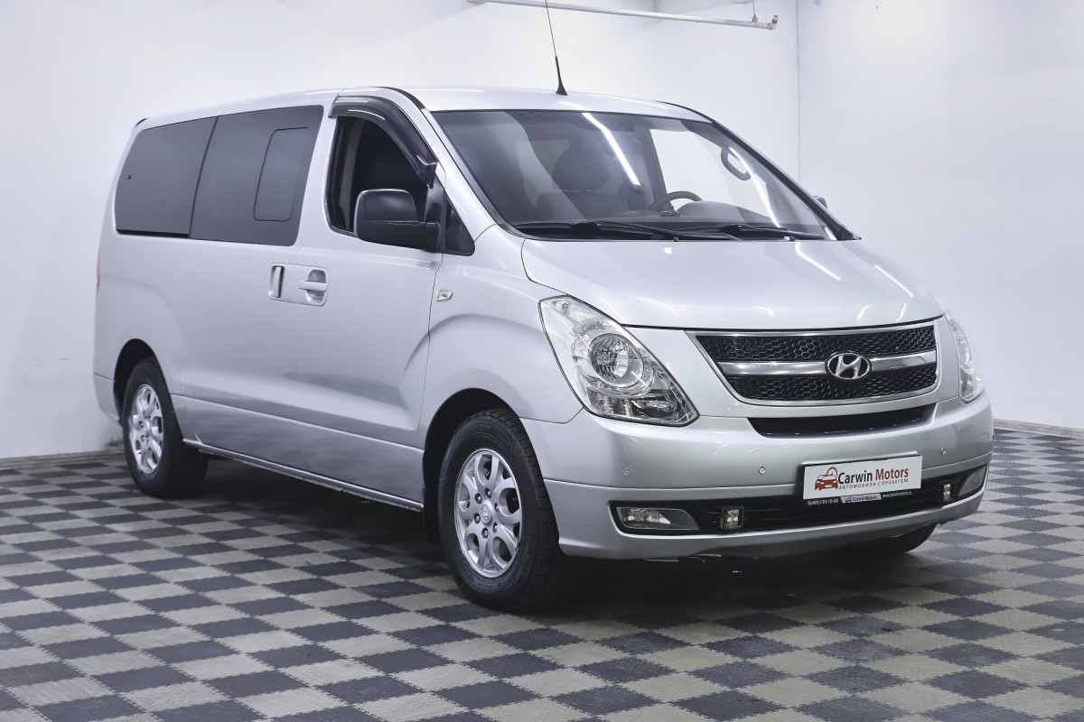 Hyundai Grand Starex