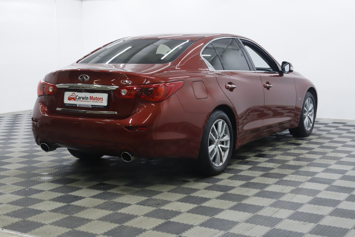 Infiniti Q50