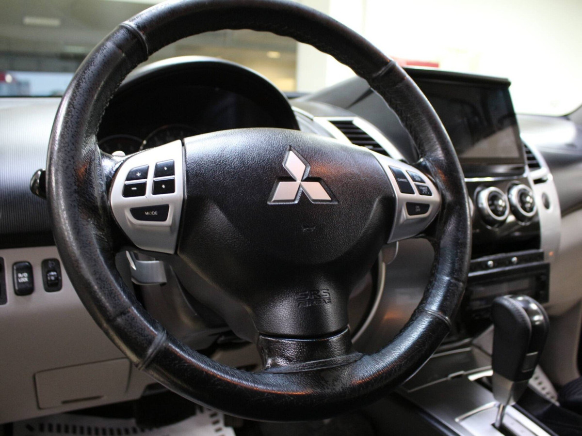 Mitsubishi Pajero Sport