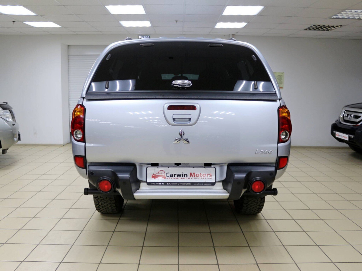 Mitsubishi L200