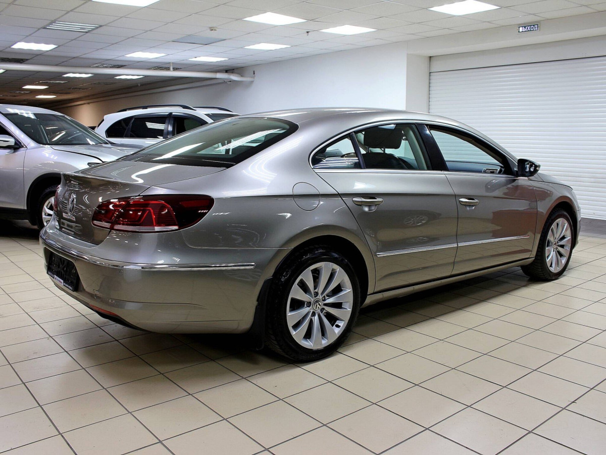 Volkswagen Passat CC