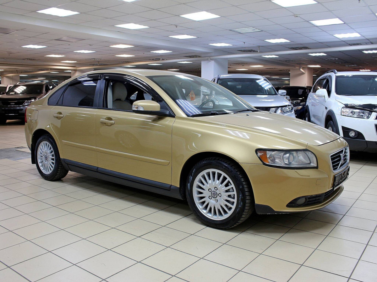 Volvo S40