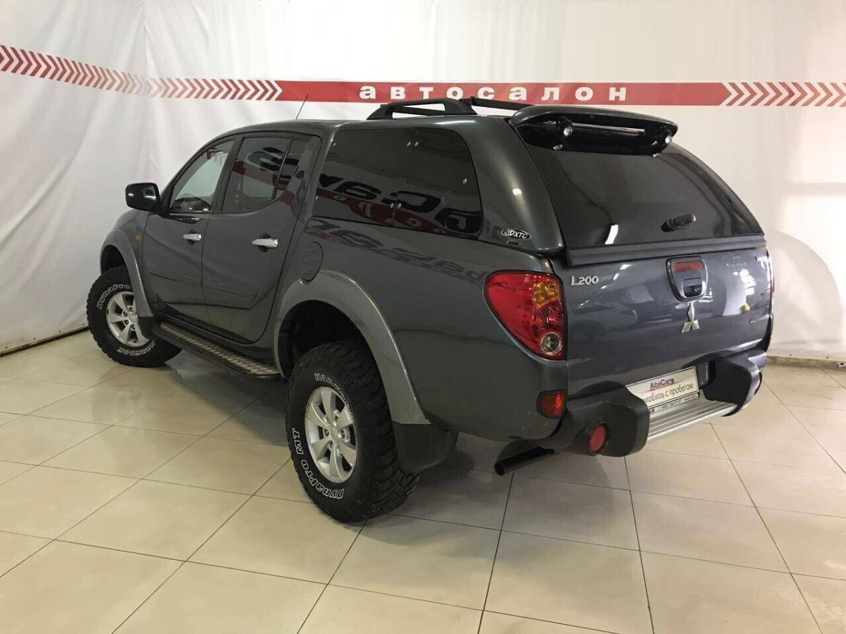 Mitsubishi L200