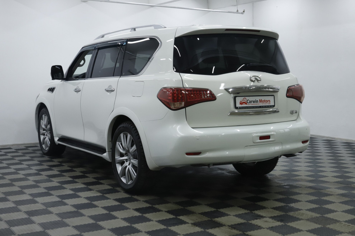 Infiniti QX56