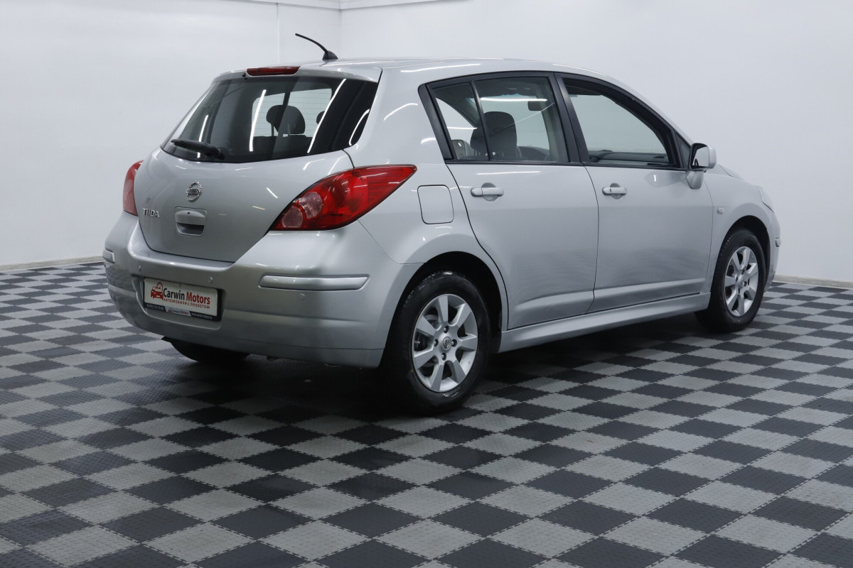 Nissan Tiida