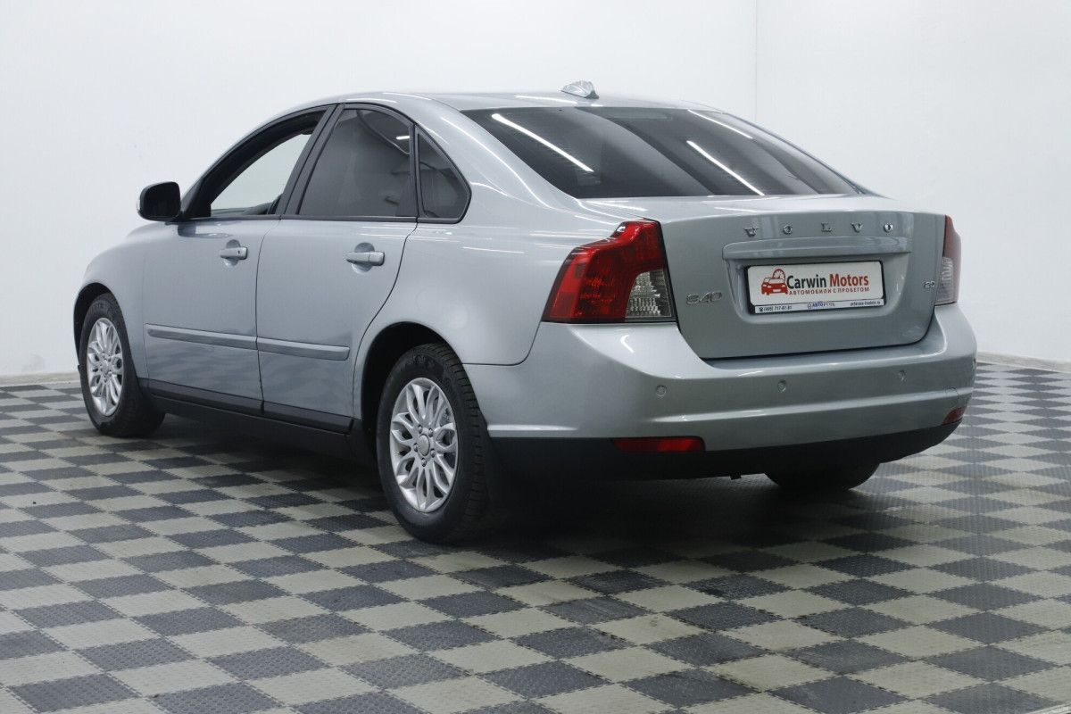 Volvo S40