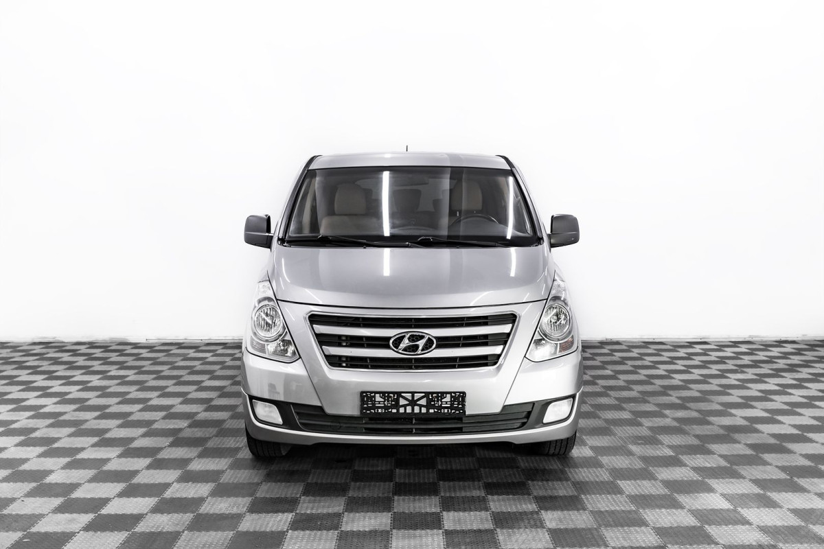 Hyundai H-1