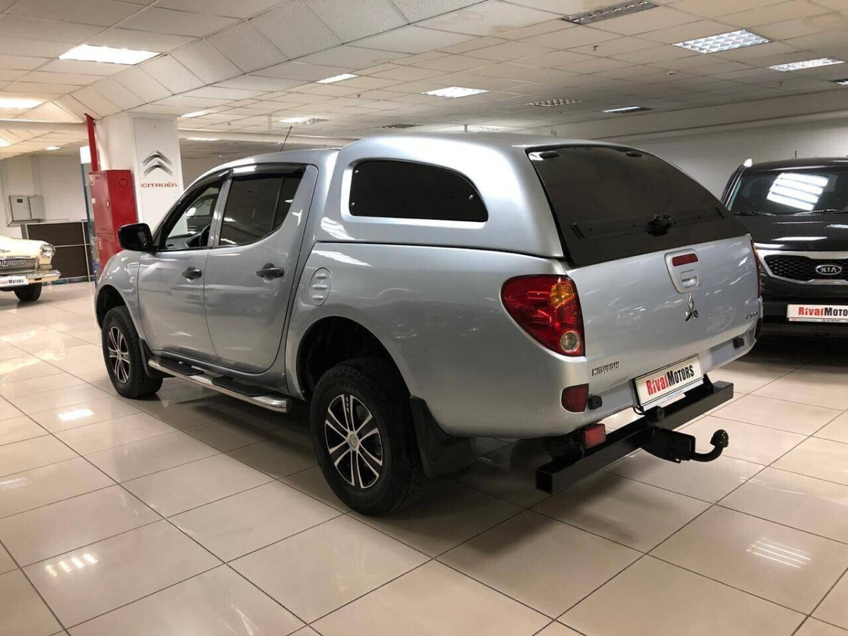 Mitsubishi L200