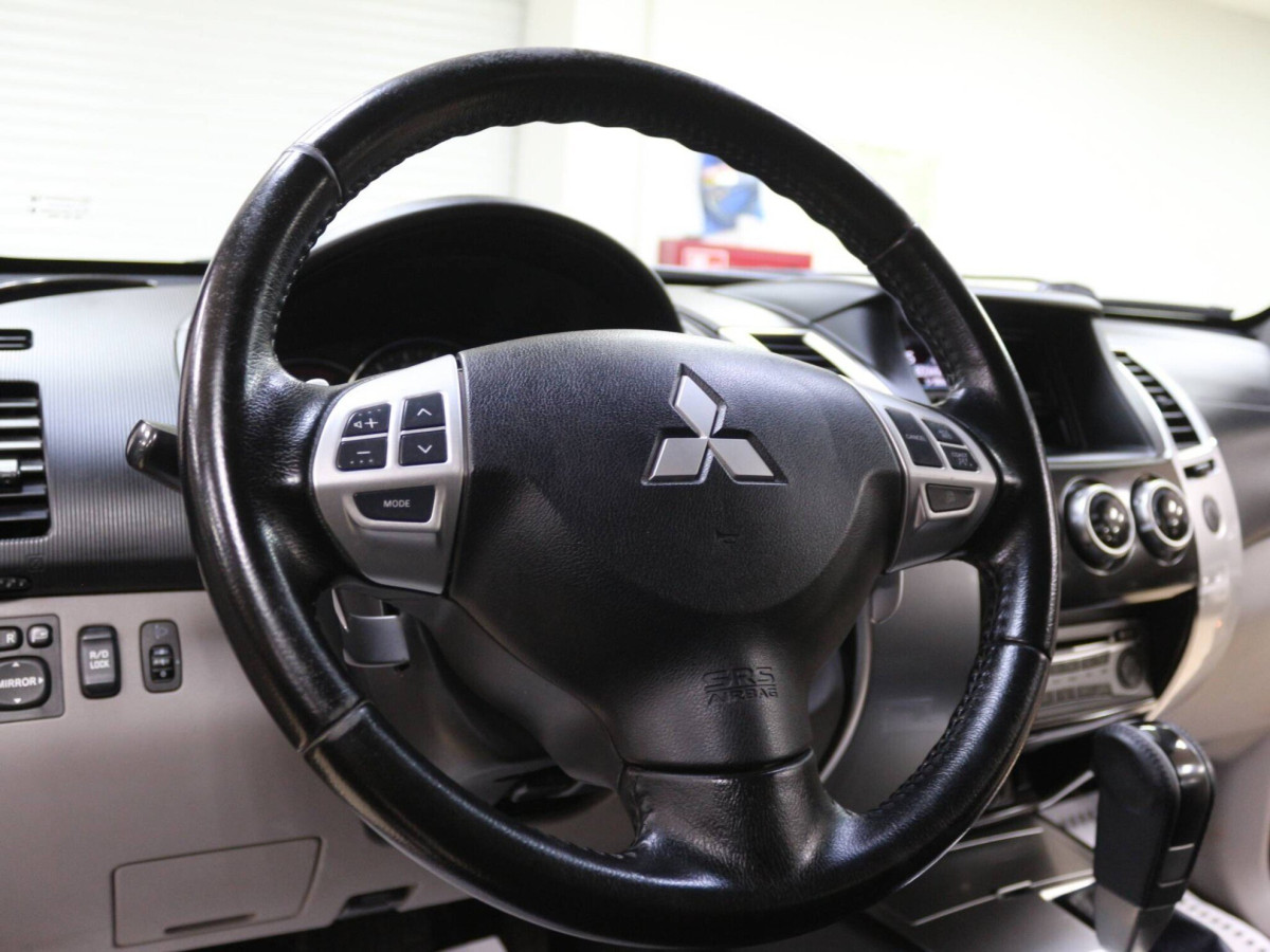 Mitsubishi Pajero Sport