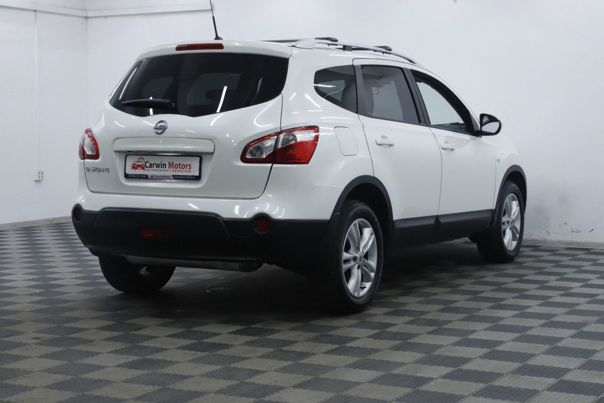 Nissan Qashqai+2