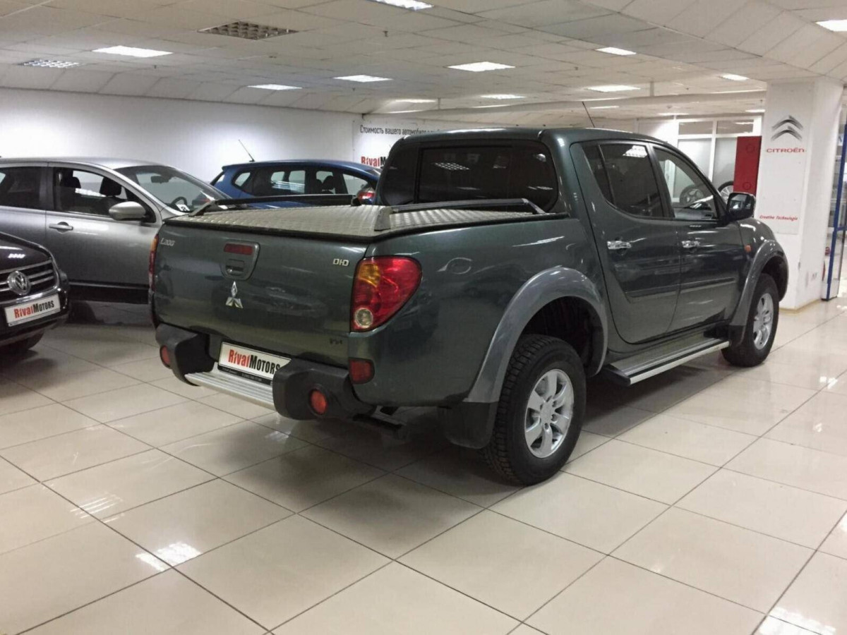 Mitsubishi L200