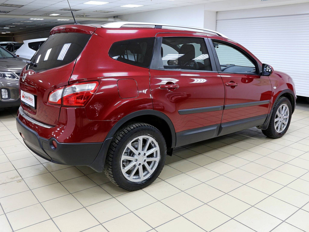 Nissan Qashqai+2