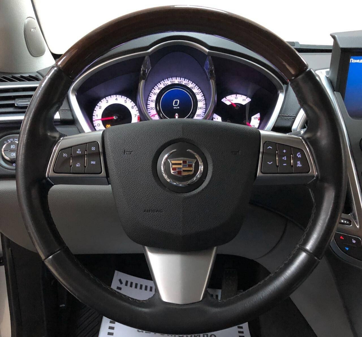 Cadillac SRX