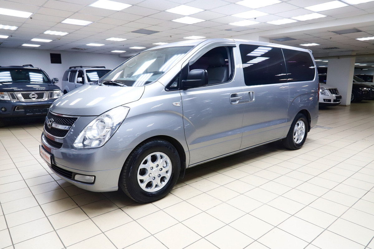 Hyundai Grand Starex