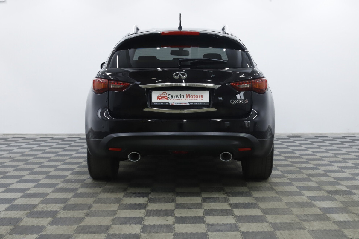 Infiniti QX70