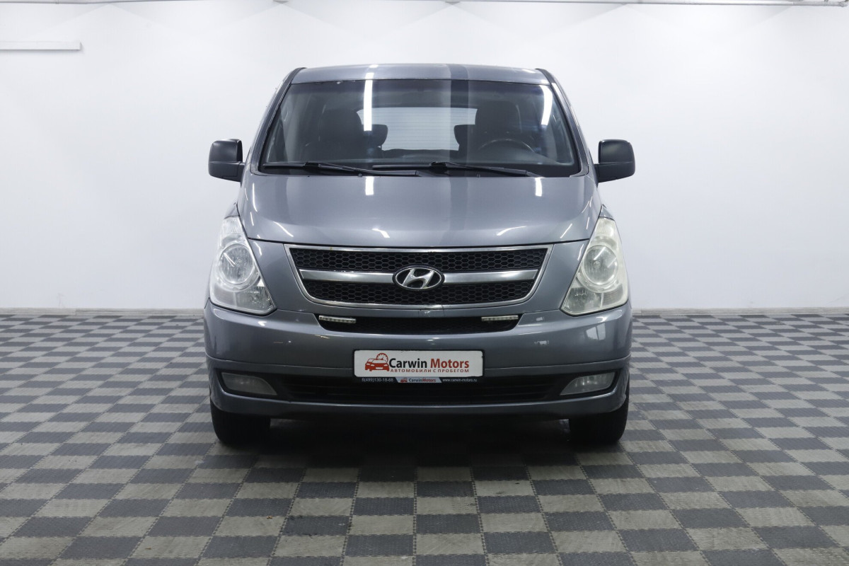 Hyundai Grand Starex