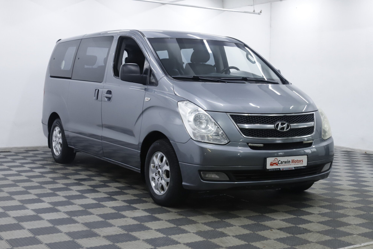 Hyundai Grand Starex