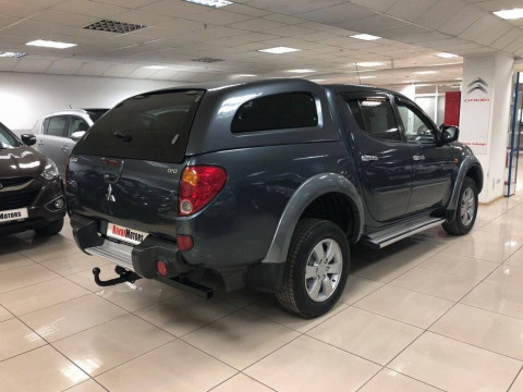 Mitsubishi L200