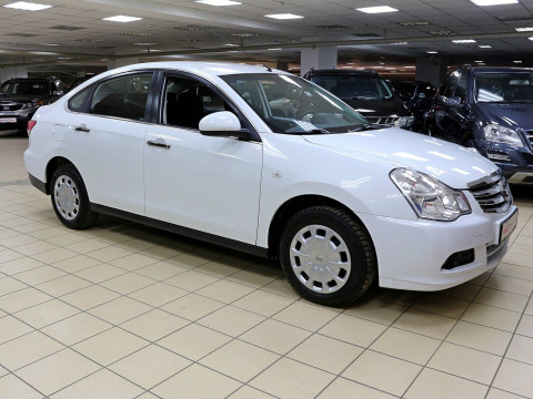 Nissan Almera