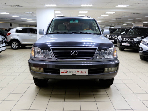 Lexus LX