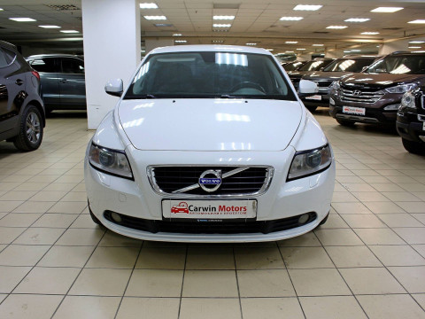 Volvo S40