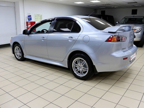 Mitsubishi Lancer