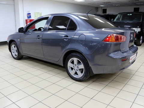 Mitsubishi Lancer