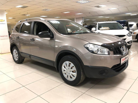 Nissan Qashqai+2