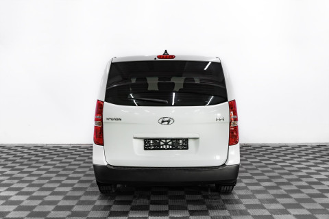 Hyundai H-1