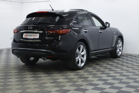 Infiniti QX70