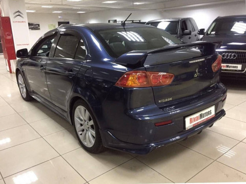 Mitsubishi Lancer